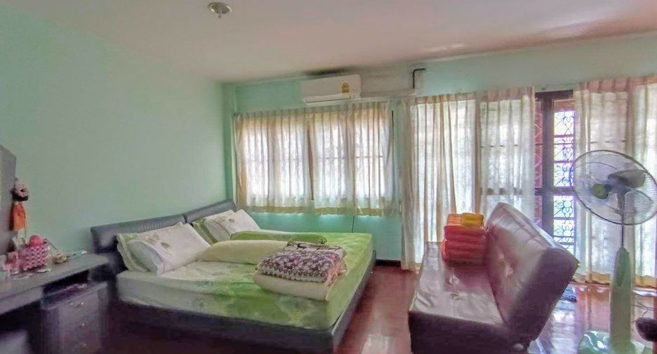 ขาย 4 ห้องนอน ทาวน์เฮ้าส์ ใน ยานนาวา, กรุงเทพฯ