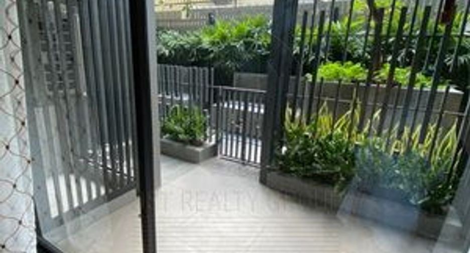 For rent and for sale 1 bed condo in Pathum Wan, Bangkok