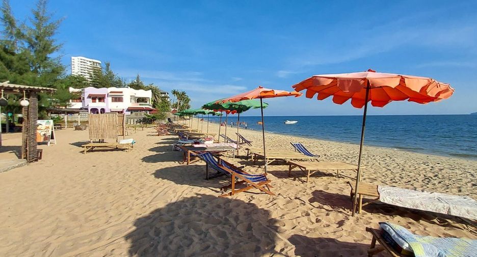 For sale 3 bedrooms condo in Klaeng, Rayong