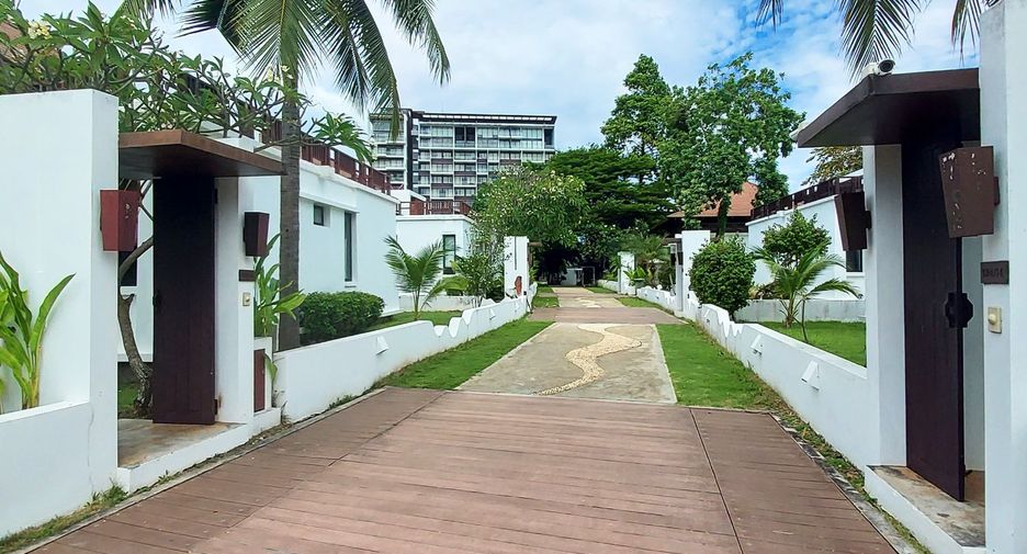 For sale 3 bedrooms condo in Klaeng, Rayong