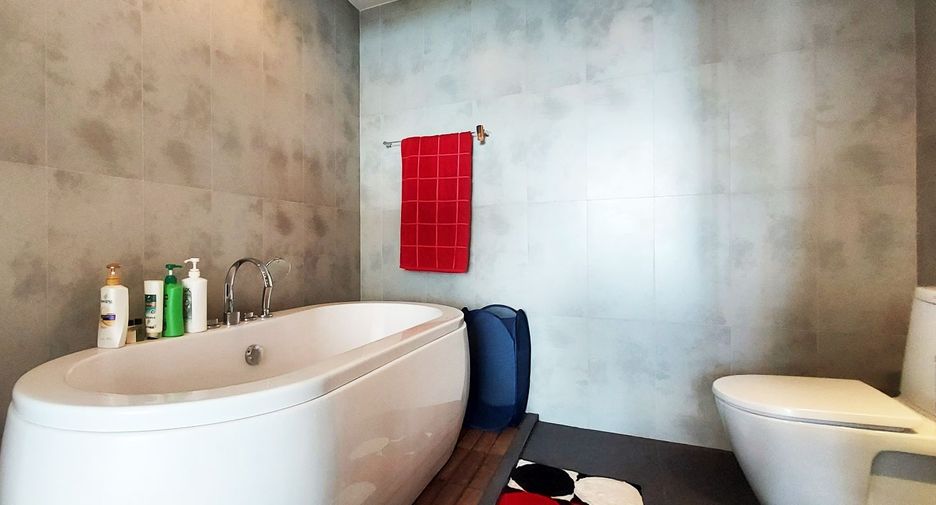 For sale 3 bedrooms condo in Klaeng, Rayong