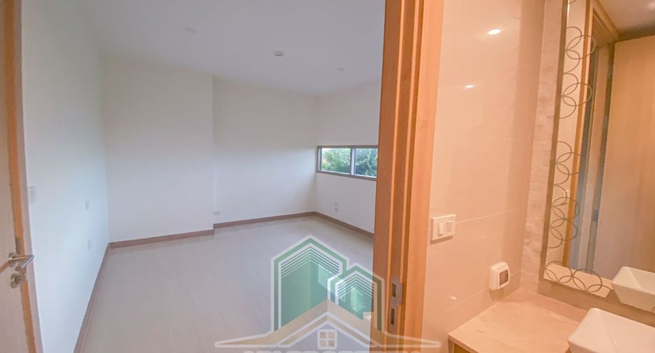 For sale 5 bedrooms condo in Jomtien, Pattaya