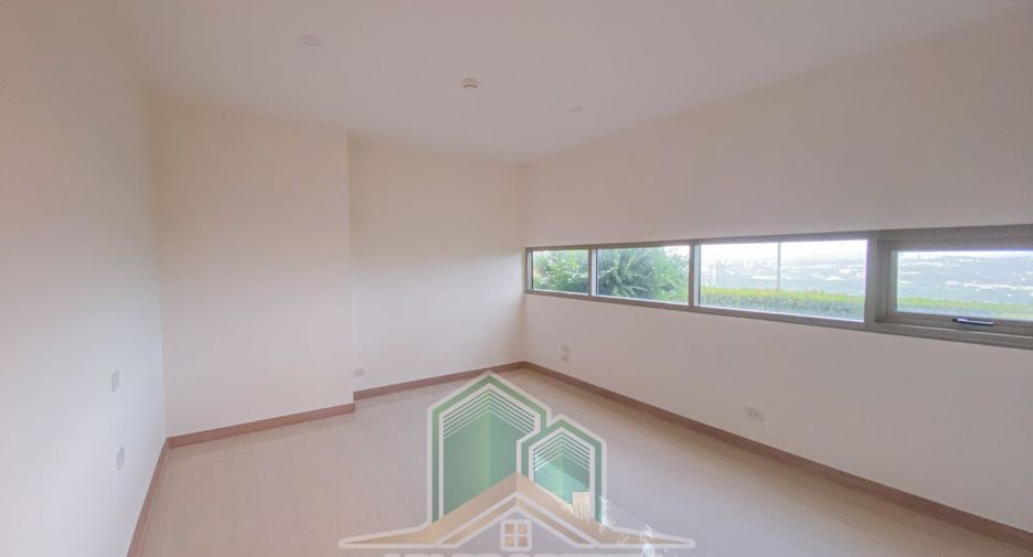 For sale 5 bedrooms condo in Jomtien, Pattaya