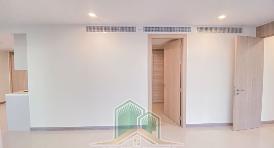 For sale 5 bedrooms condo in Jomtien, Pattaya