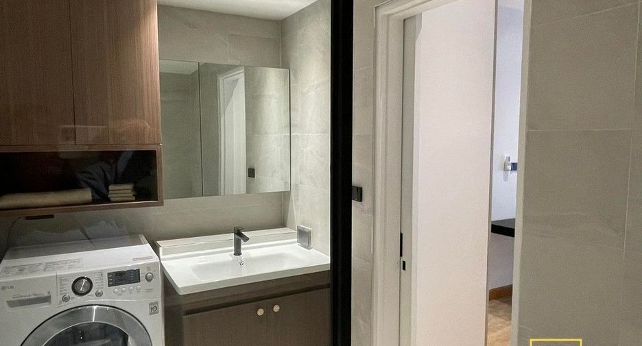 For rent 1 bed condo in Sathon, Bangkok