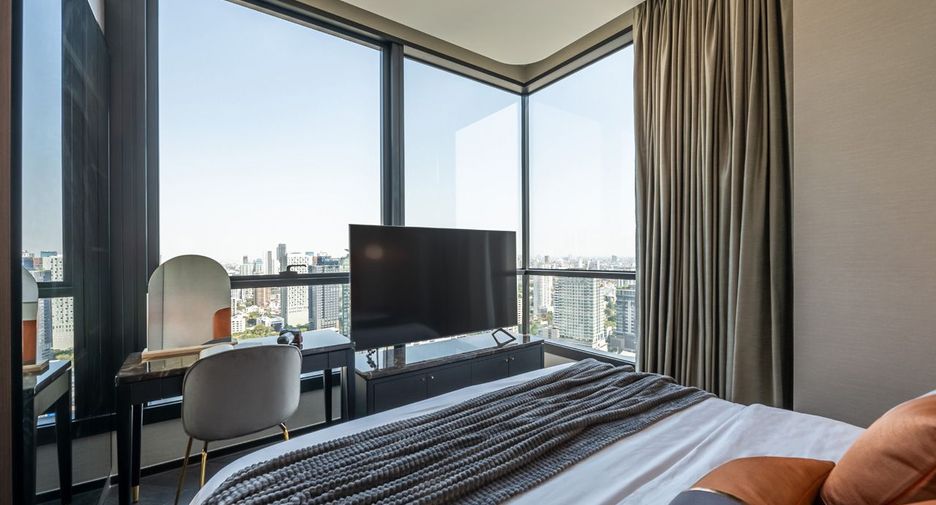 For sale 2 bed condo in Khlong Toei, Bangkok