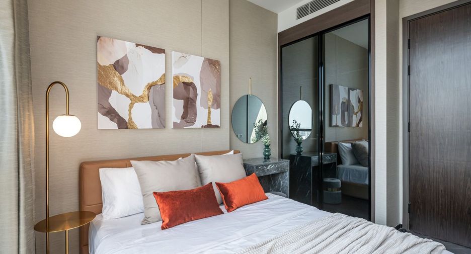 For sale 2 bed condo in Khlong Toei, Bangkok