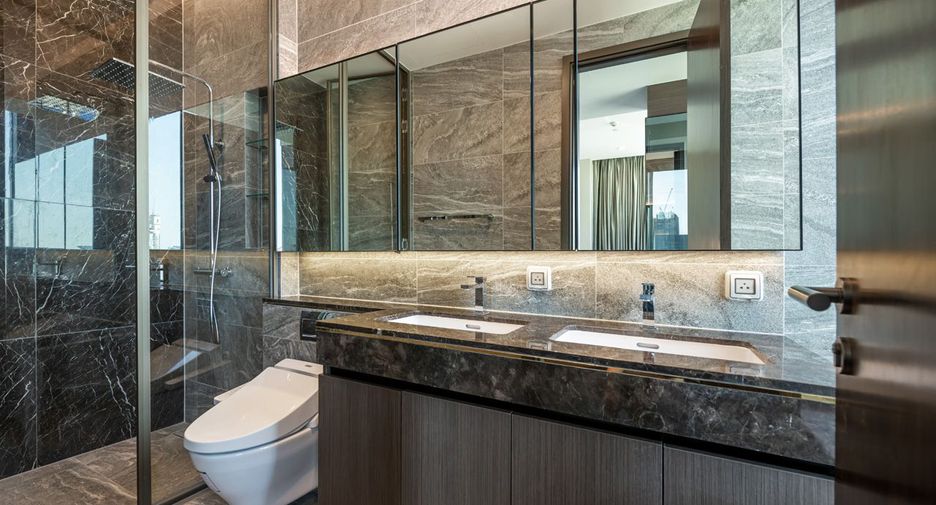 For sale 2 bed condo in Khlong Toei, Bangkok