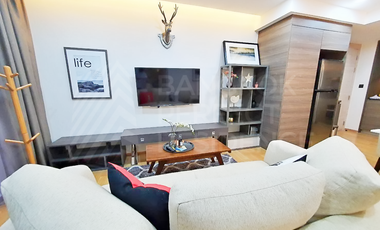 For rent and for sale 2 bedrooms condo in Pathum Wan, Bangkok