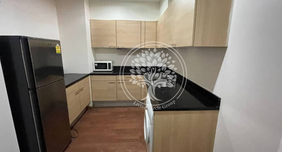 For rent and for sale 2 bedrooms condo in Pathum Wan, Bangkok