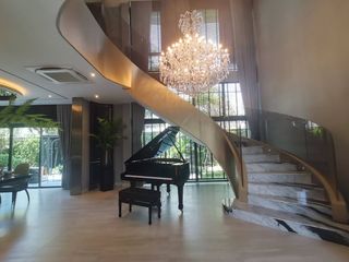For sale 5 Beds house in Khan Na Yao, Bangkok