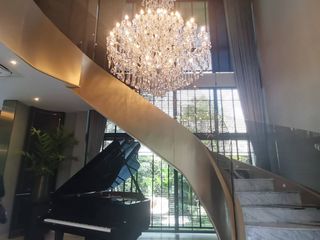 For sale 5 Beds house in Khan Na Yao, Bangkok
