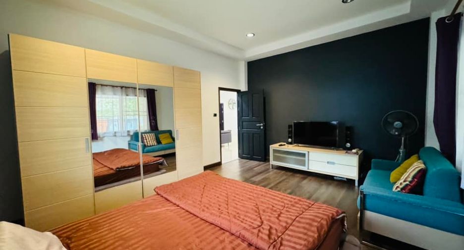 À louer 3 chambres maison à Bang Lamung, Chonburi