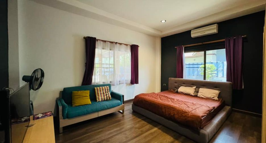 À louer 3 chambres maison à Bang Lamung, Chonburi