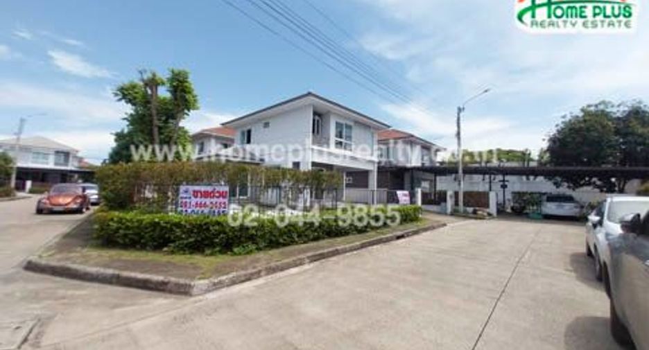 À vendre 3 chambres maison à Bang Khun Thian, Bangkok