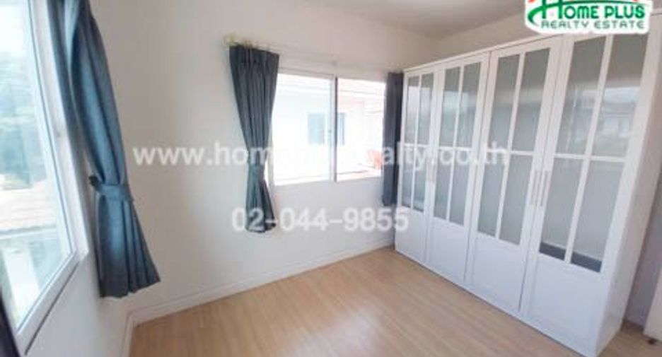À vendre 3 chambres maison à Bang Khun Thian, Bangkok