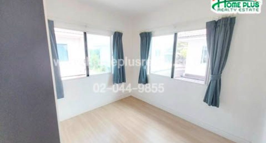 À vendre 3 chambres maison à Bang Khun Thian, Bangkok