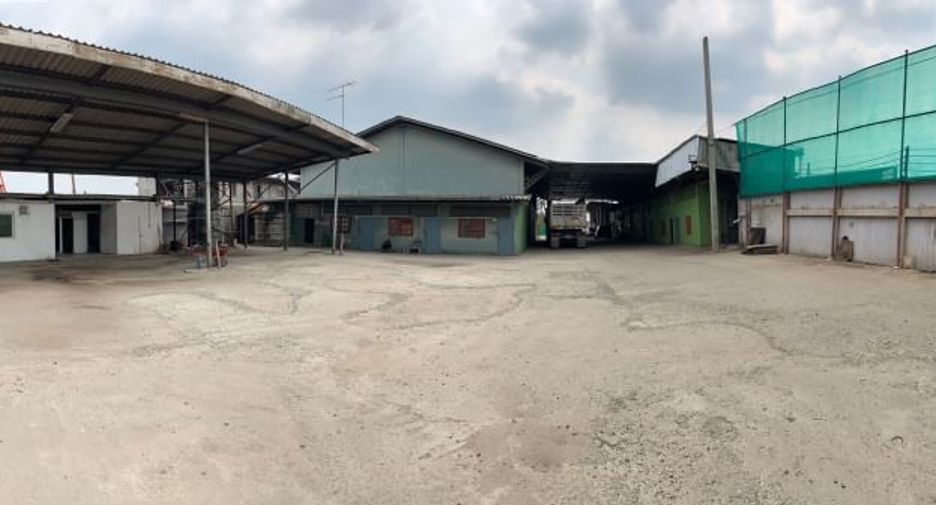For sale 4 bed warehouse in Bang Bua Thong, Nonthaburi