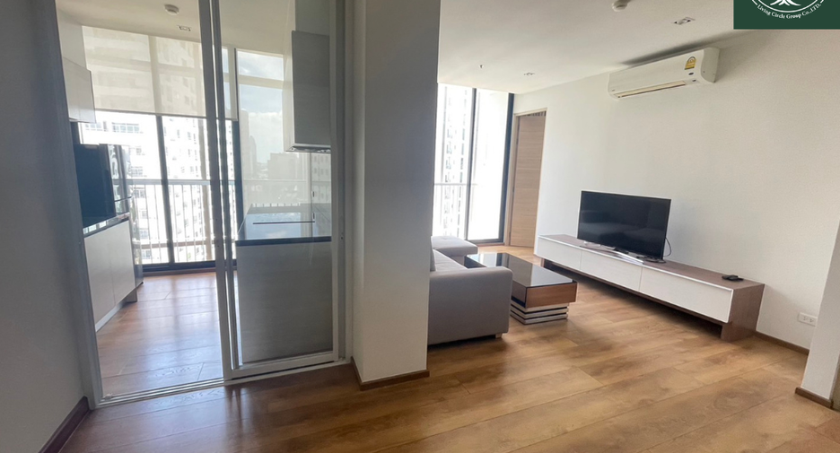 Condo en alquiler de 3 habitaciones en Khlong Toei, Bangkok