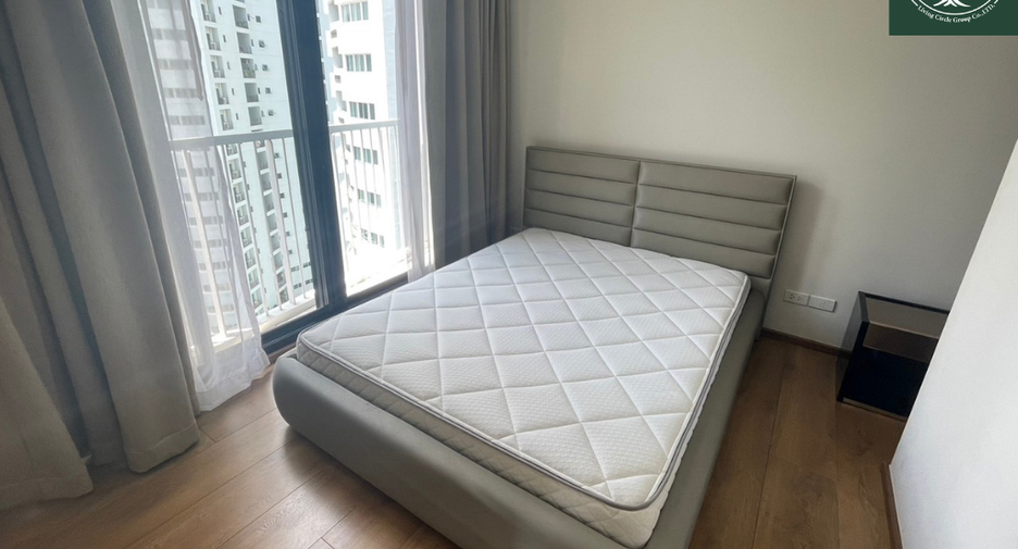 Condo en alquiler de 3 habitaciones en Khlong Toei, Bangkok