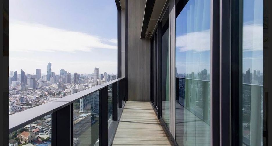 For rent 4 bed condo in Khlong San, Bangkok