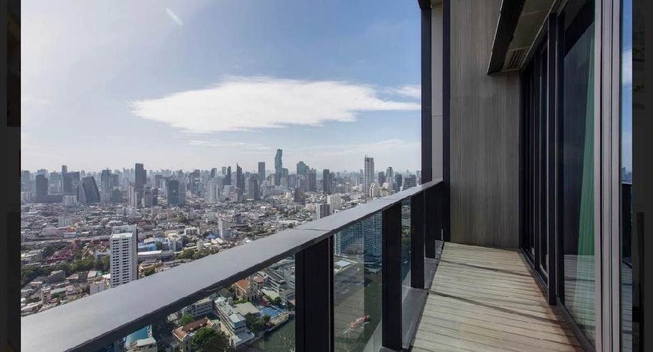 For rent 4 bed condo in Khlong San, Bangkok