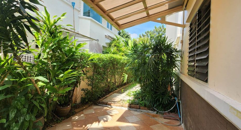 For sale 4 ベッドルーム house in Suan Luang, Bangkok
