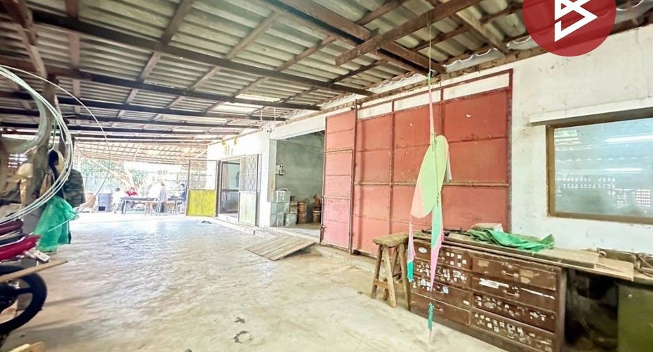 For sale warehouse in Nakhon Chai Si, Nakhon Pathom
