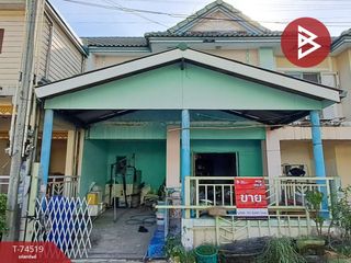 For sale 3 bed townhouse in Bang Nam Priao, Chachoengsao