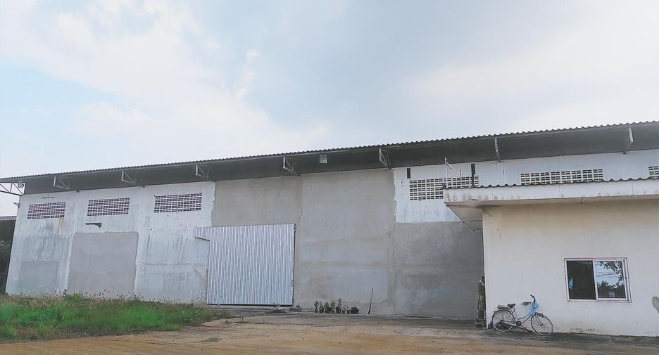 For sale 1 bed warehouse in Si Maha Phot, Prachin Buri