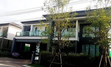 Аренда 5 спальни дом в Bang Phli, Самутпракан