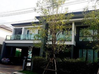 Аренда 5 спальни дом в Bang Phli, Самутпракан