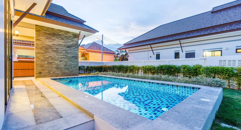 For sale 3 bedrooms villa in Cha Am, Phetchaburi