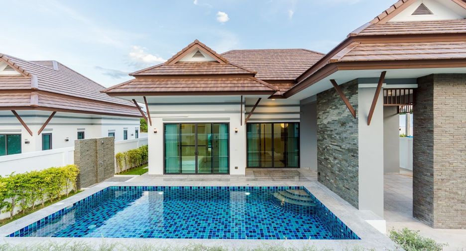 For sale 3 bedrooms villa in Cha Am, Phetchaburi