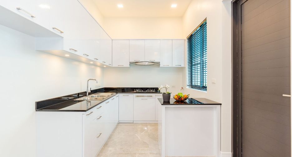 For sale 3 bedrooms villa in Cha Am, Phetchaburi
