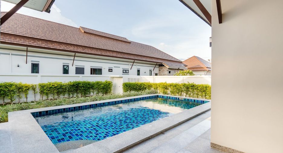 For sale 3 bedrooms villa in Cha Am, Phetchaburi