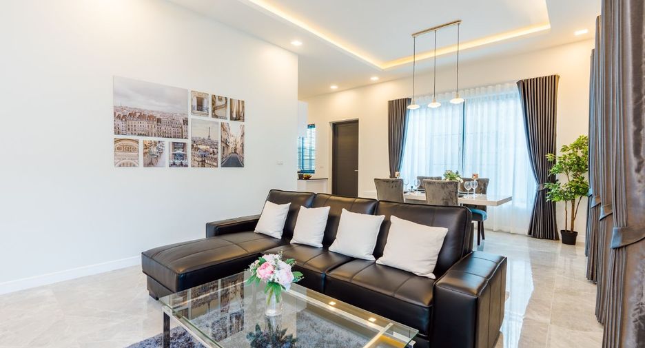 For sale 3 bedrooms villa in Cha Am, Phetchaburi