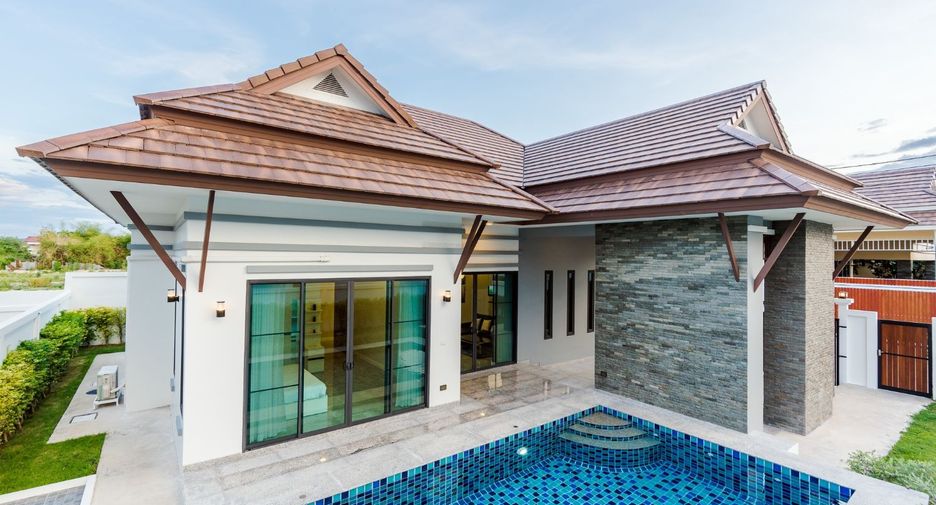 For sale 3 bedrooms villa in Cha Am, Phetchaburi