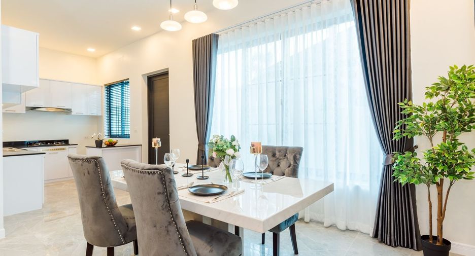 For sale 3 bedrooms villa in Cha Am, Phetchaburi