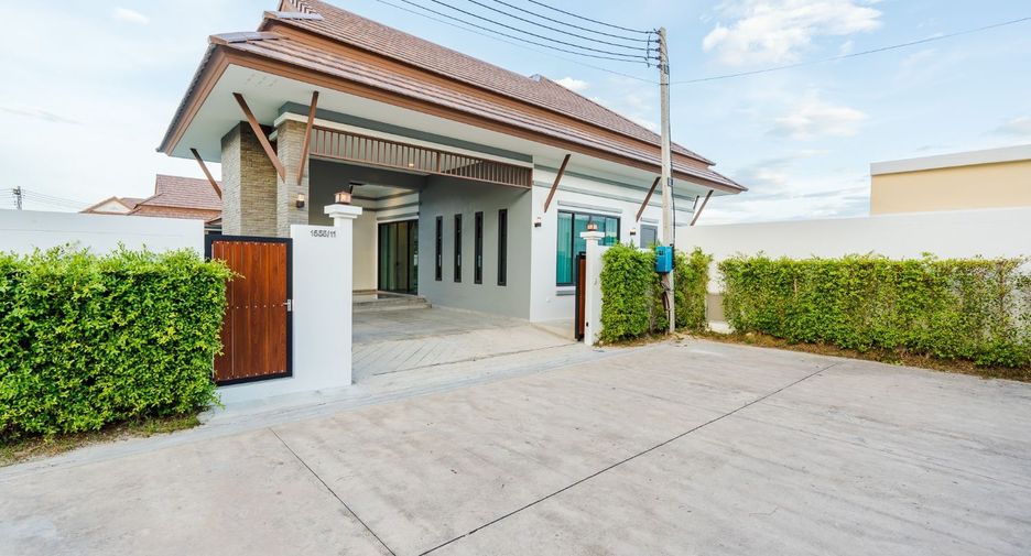 For sale 3 bedrooms villa in Cha Am, Phetchaburi