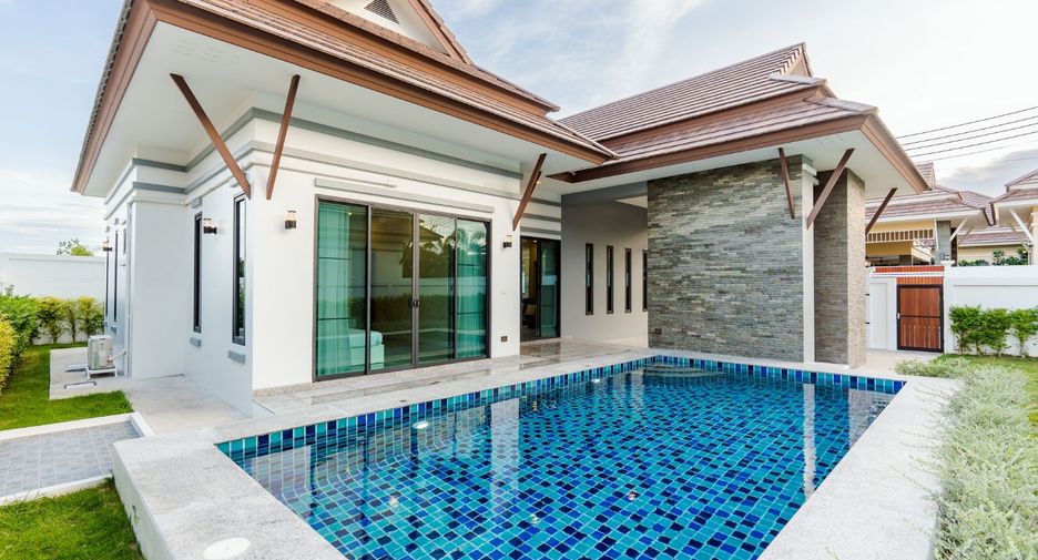 For sale 3 bedrooms villa in Cha Am, Phetchaburi