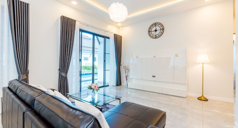 For sale 3 bedrooms villa in Cha Am, Phetchaburi