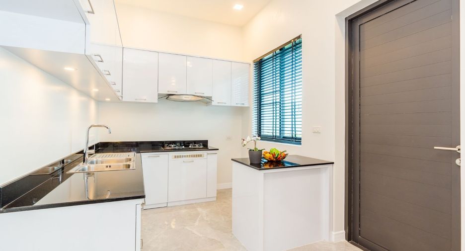For sale 3 bedrooms villa in Cha Am, Phetchaburi