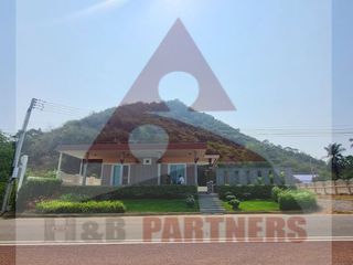 出售 2 卧室 别墅 在 三百峰, 班武里府