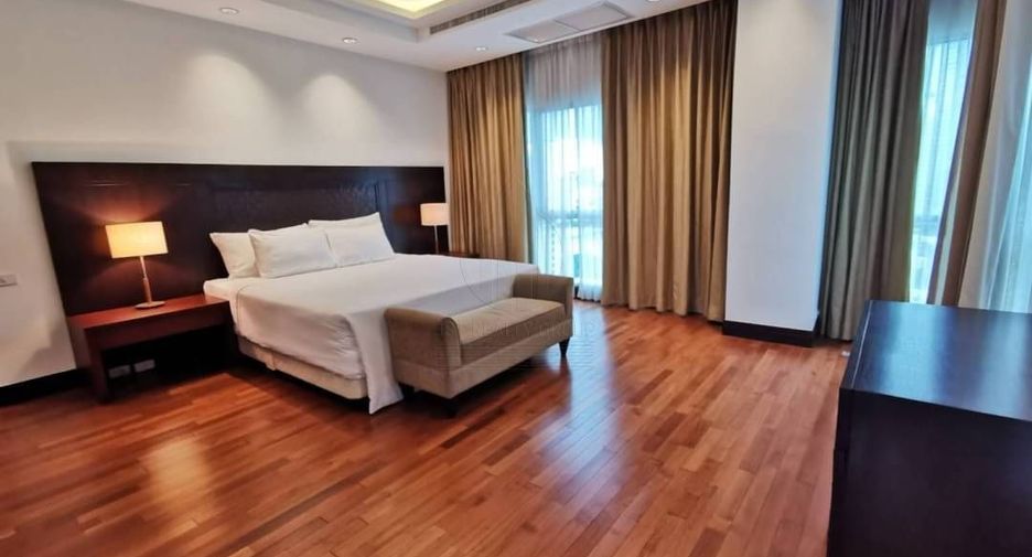 For rent 5 bedrooms condo in Pathum Wan, Bangkok