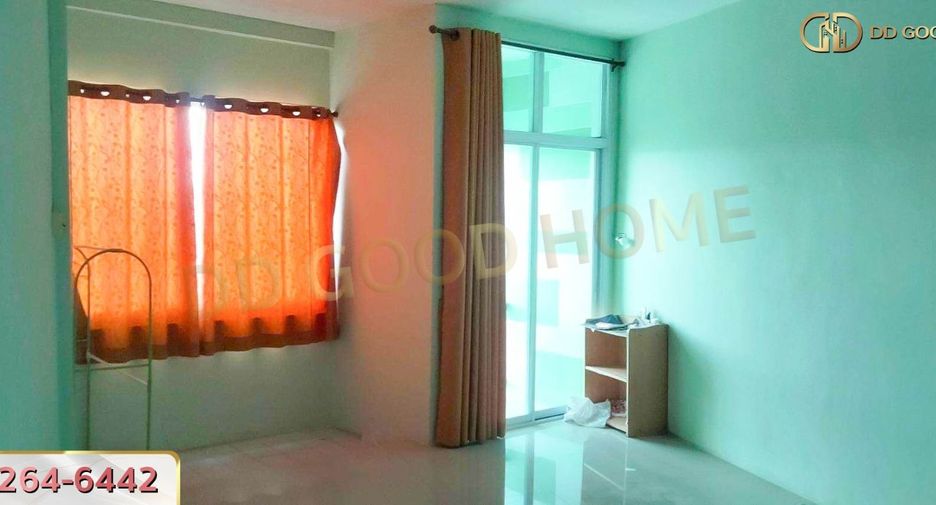 For sale 2 bedrooms townhouse in Khlong Lan, Kamphaeng Phet