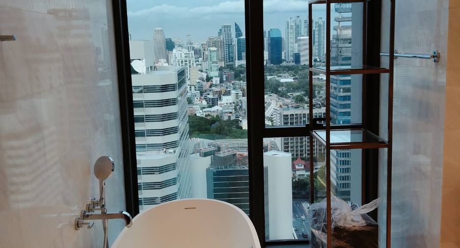 Condo en venta de 3 habitaciones en Pathum Wan, Bangkok