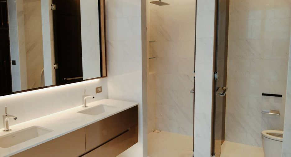 Condo en venta de 3 habitaciones en Pathum Wan, Bangkok