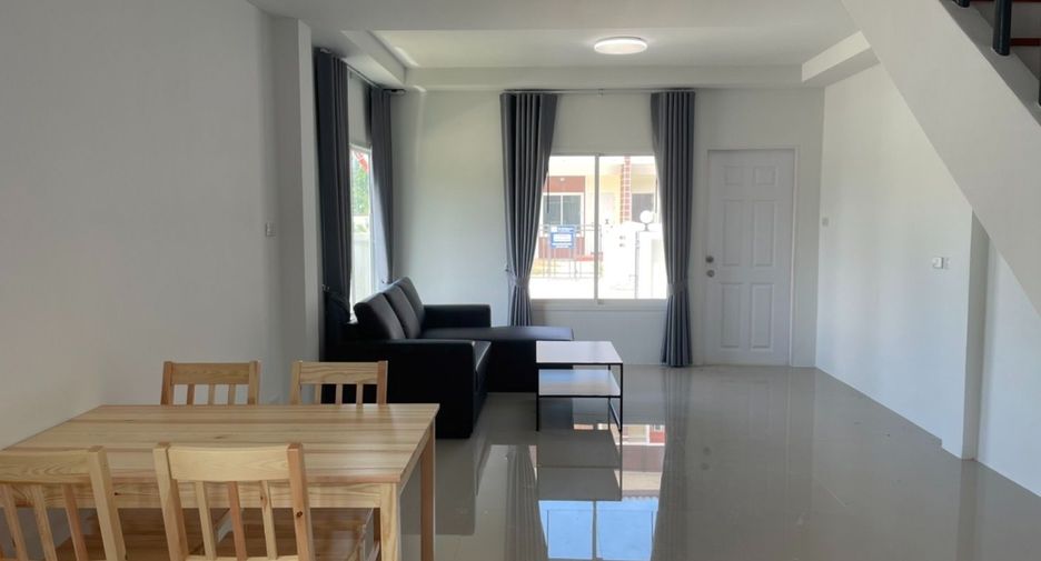 For rent 2 bed townhouse in Ban Chang, Rayong Hipflat