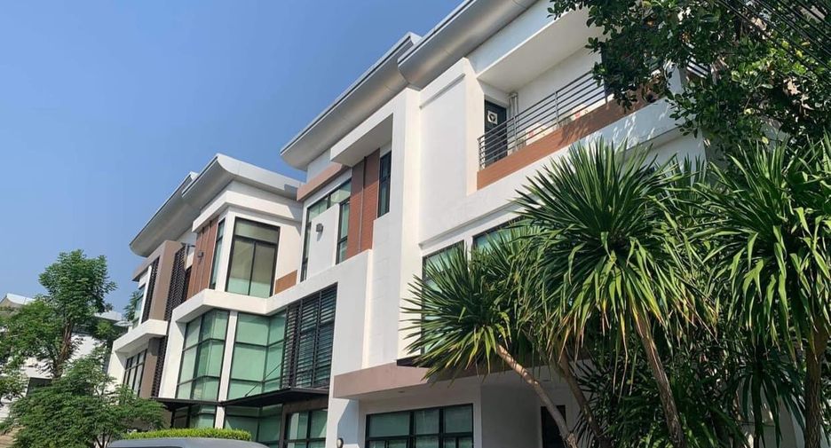 Büro zum Kauf in Wang Thonglang, Bangkok